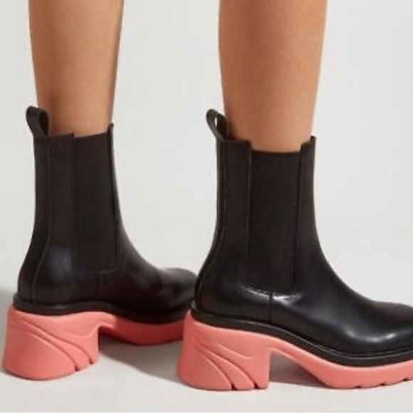 Super Trendy black ankle boot with orange sole women size 6.5. - Picture 9 of 17